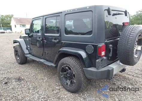 2014 Jeep Wrangler Unlimited Sahara z USA, uszkodzony, nr VIN 1C4BJWEG1EL198513